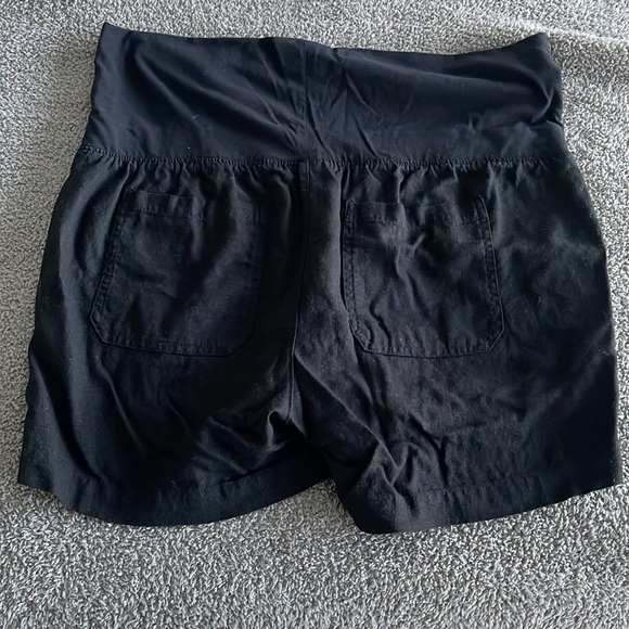 Old Navy Maternity Black Linen Shorts size Large - Picture 4 of 4